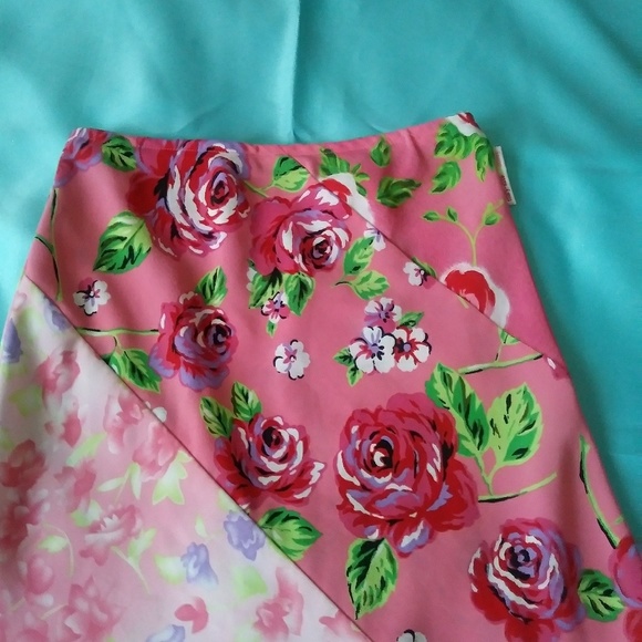 Mary Kate and Ashley floral skirt - Picture 6 of 7